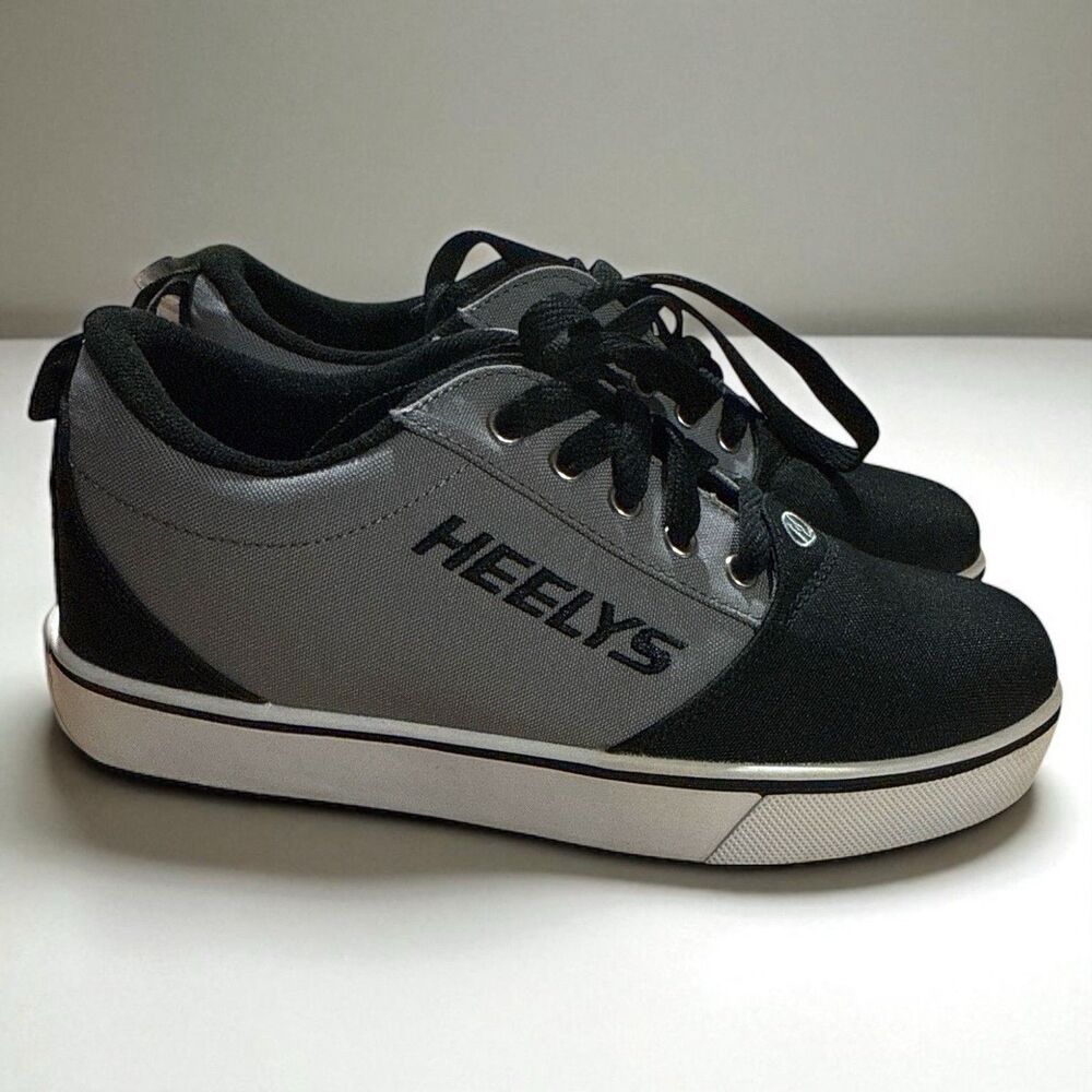 Heelys Pro 20 Roller Shoes Men’s 7 EU 39 Black Gray Canvas Sneakers New No Box